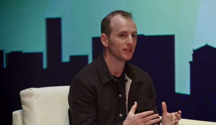 The Surge of Female Entrepreneurs in Crowdfunding The Surge of Female Entrepreneurs in Crowdfunding